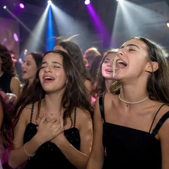 מוזיקה שנבנית סביבה